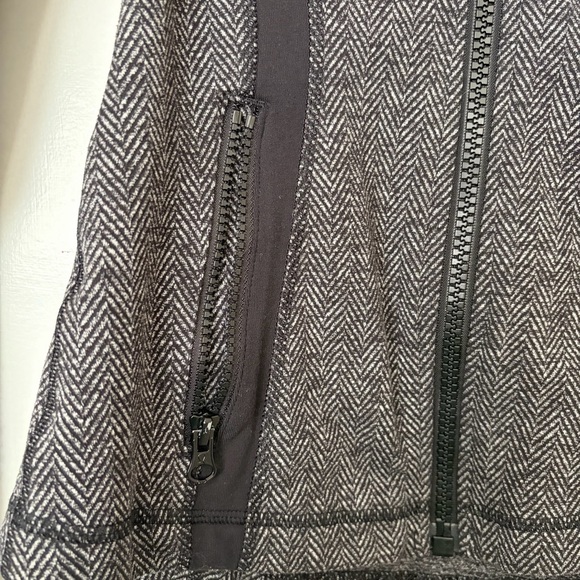 Lululemon Define Jacket - Picture 8 of 11